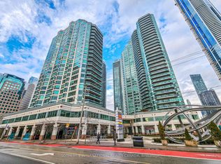 The Residence of the World Trade Centre, Toronto, ON M5J 2R9