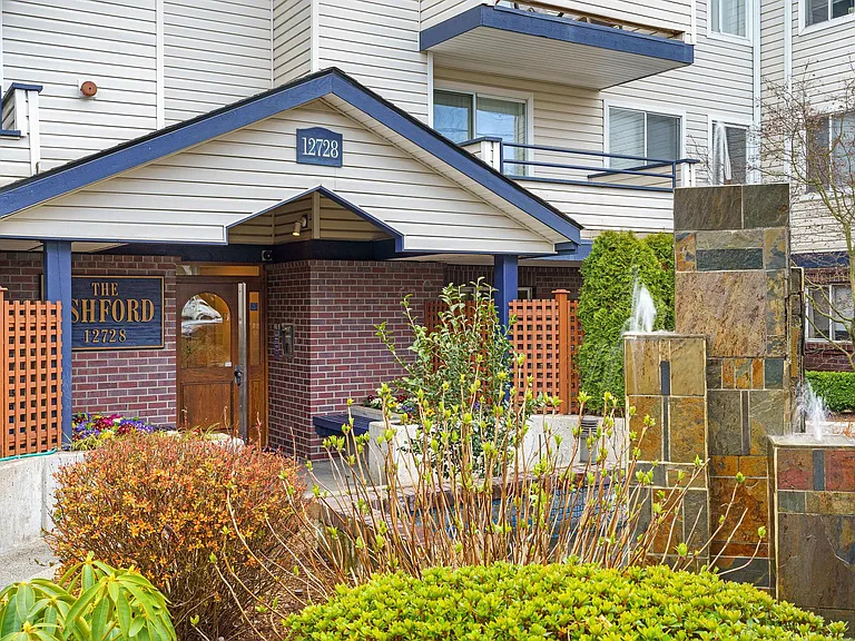 The Ashford Apartments — Photo 14