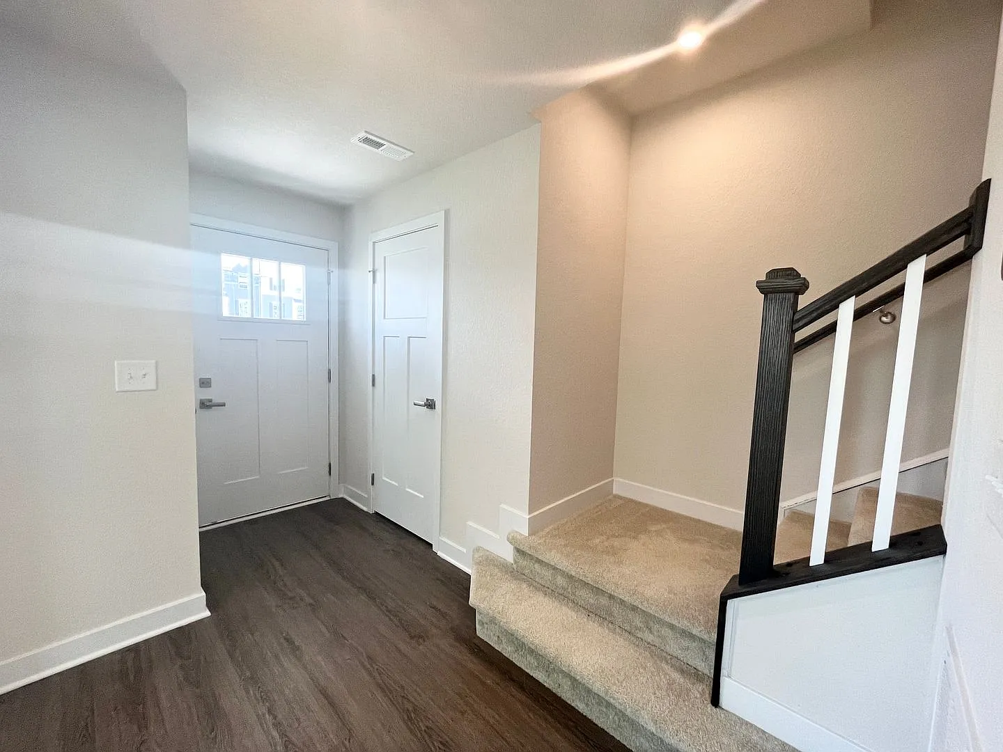 315 Fost Blvd — Photo 3