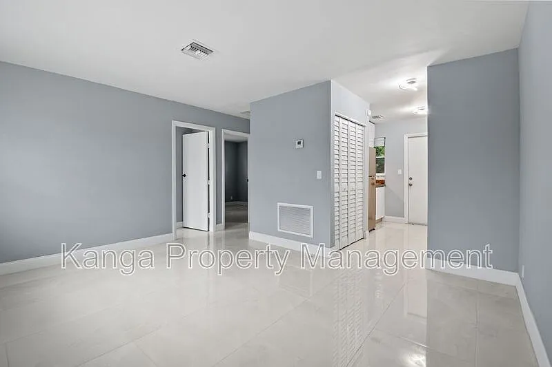 2 bed, 1.0 bath, 624 sqft, $1,950 — Photo 1