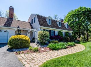 74 Cricket Knl, Wethersfield, CT 06109