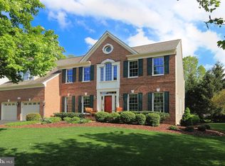 2513 Camberwell Ct, Herndon, VA 20171