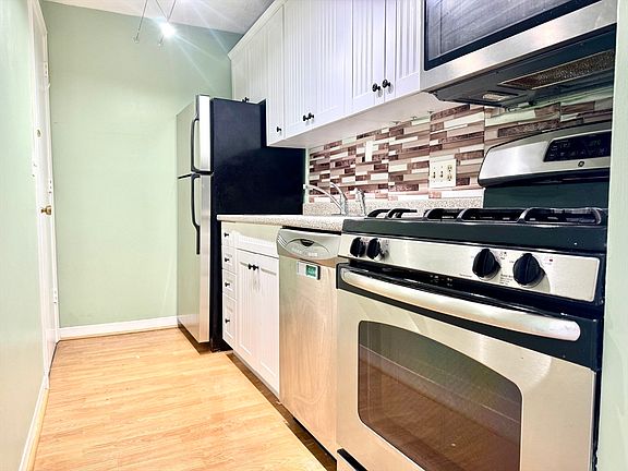 2nd image of 36 Main St APT 26