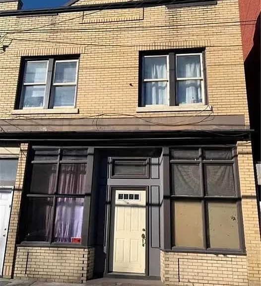 84 William St #C — Photo 1