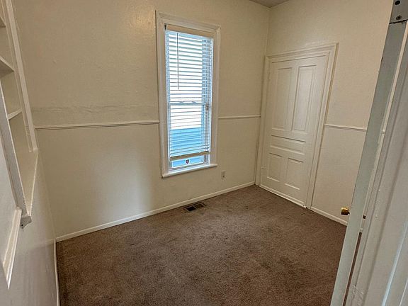 5th image of 1427 Lakeshore Dr #C