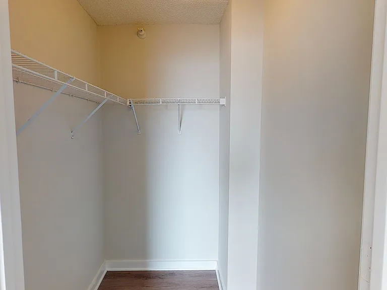 6 W Grand Ave #2201 — Photo 5