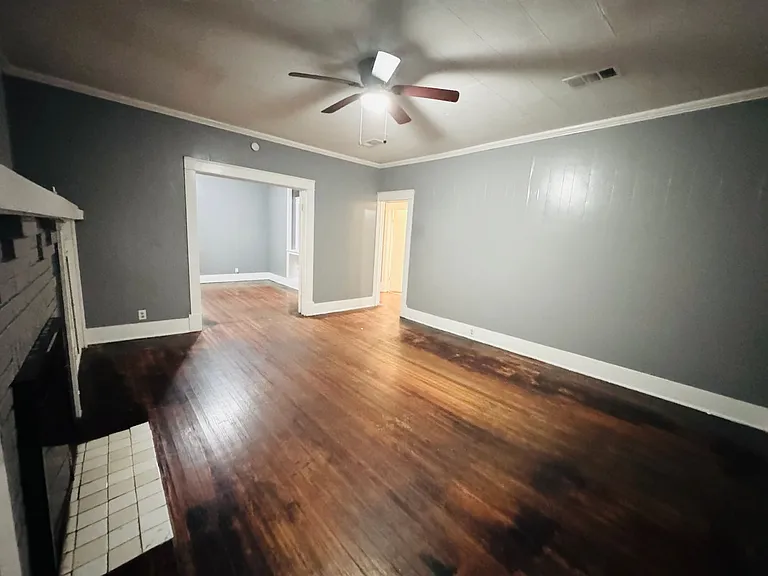 3648 Evangeline St — Photo 4