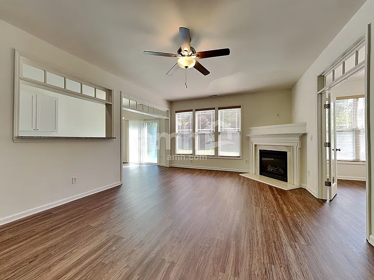 1119 Bridlemine Dr — Photo 10