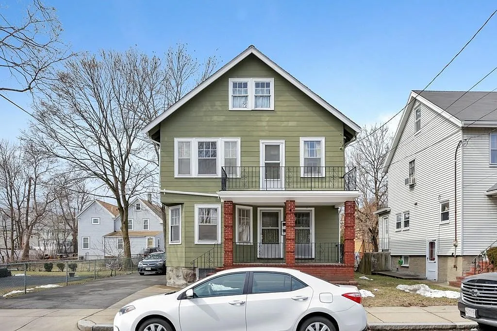 4 bed, 1600 sqft, $3,850 — Photo 1