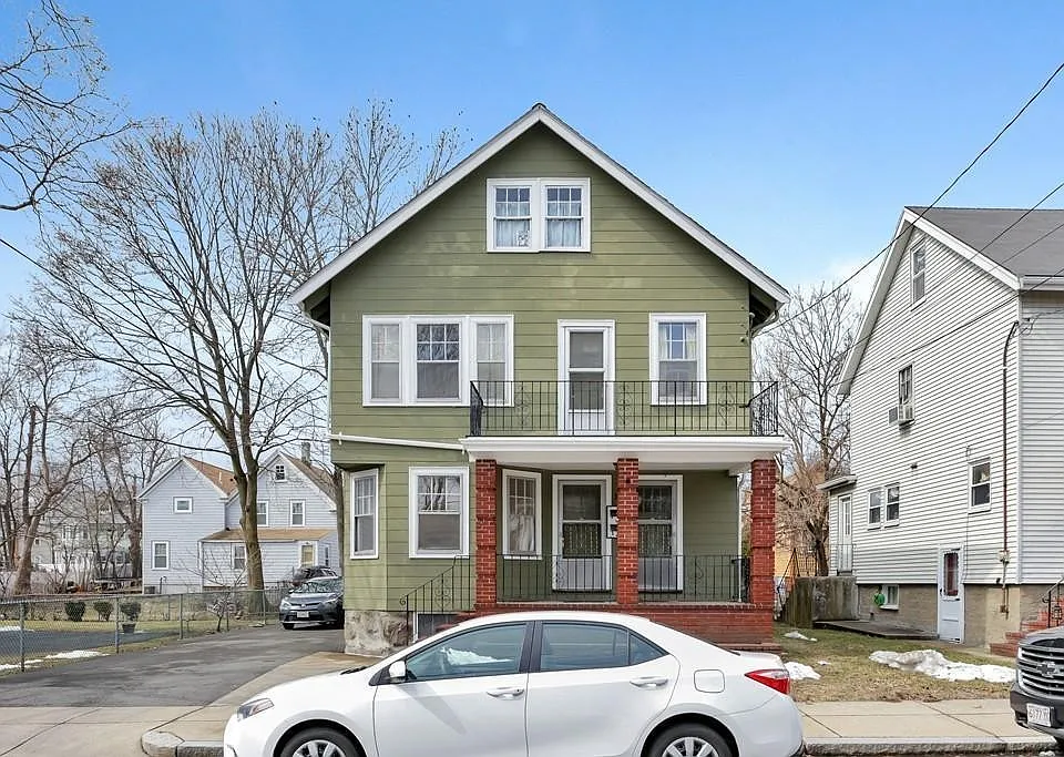 35 Manning St #2