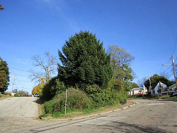 3rd image of 408 Camp Ave