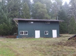 935 Bull Run Rd, Azalea, OR 97410