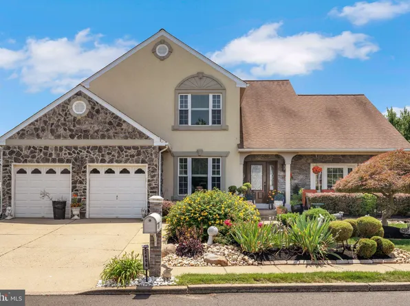 2404 Elfreths Aly, Bensalem, PA 19020