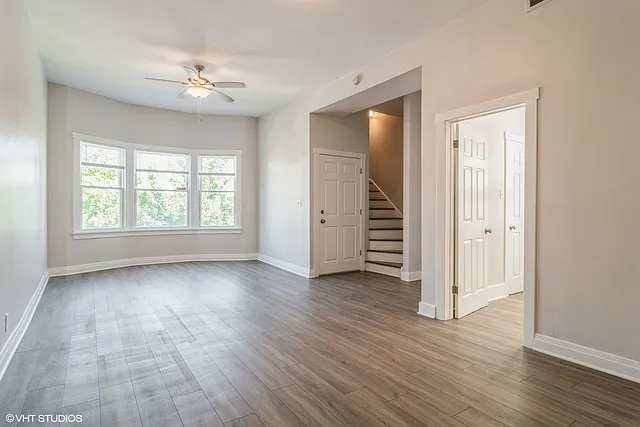 2909 N Ridgeway Ave #2 — Photo 2