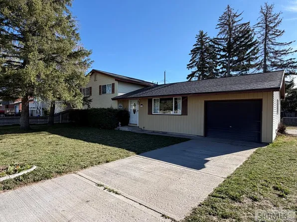 1775 Vernon St, Blackfoot, ID 83221