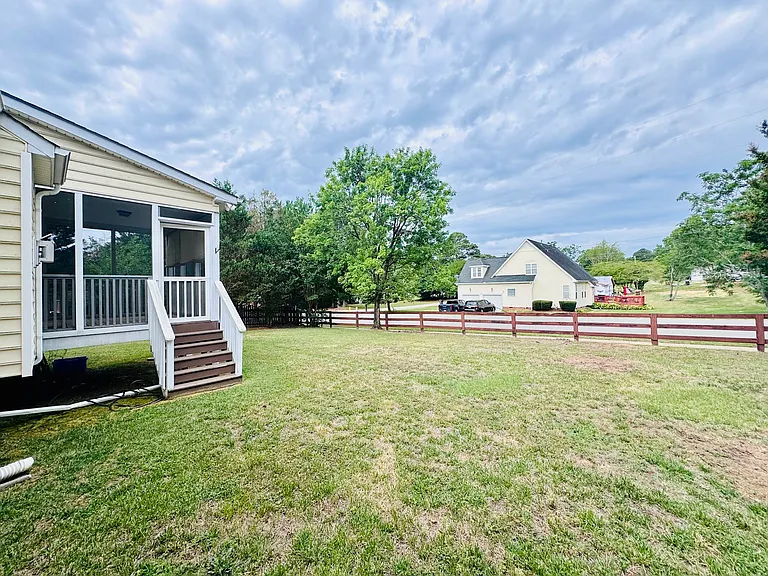 320 Springside Dr — Photo 22