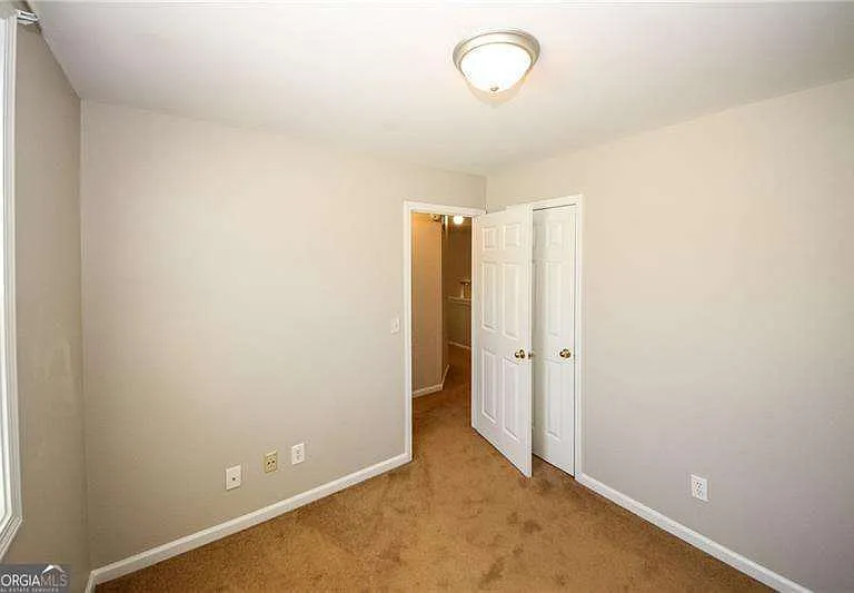 121 Stoneforest Dr — Photo 39