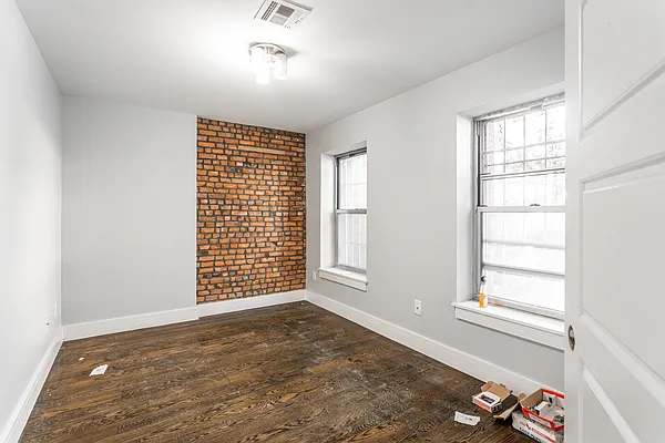 Rented by Pear NYC LLC | media 26