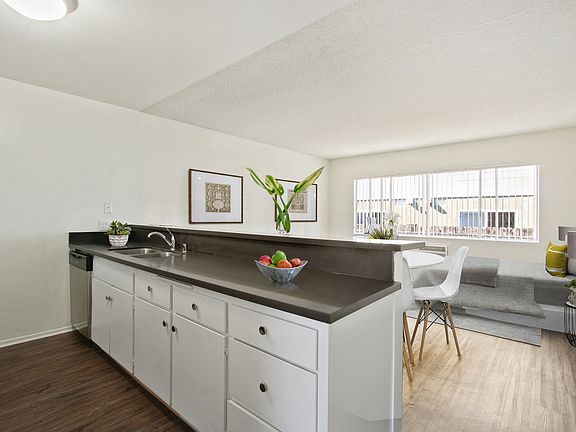 4th image of 1737 Stoner Ave APT 18
