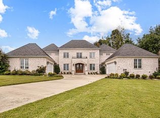 5511 Walters Cir, Fayetteville, AR 72704