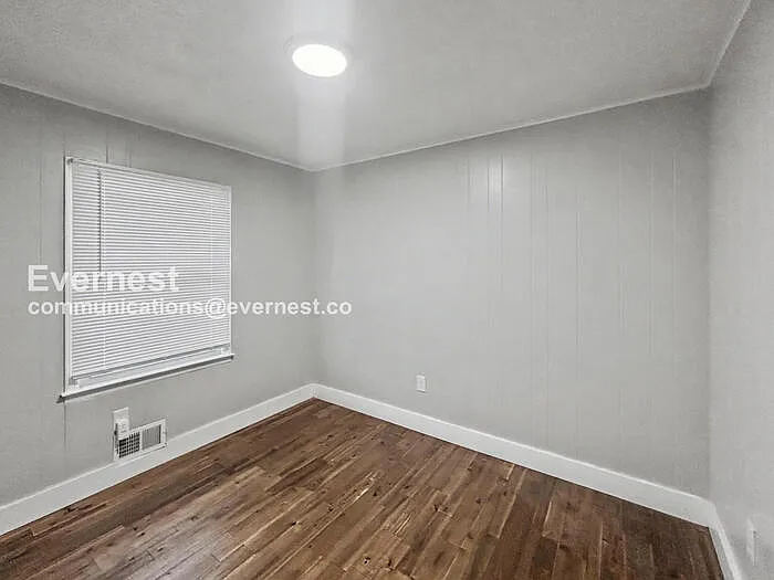 1244 Calhoun Ave — Photo 12