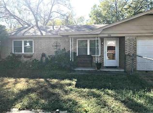 1706 9th Ave NW, Ardmore, OK 73401