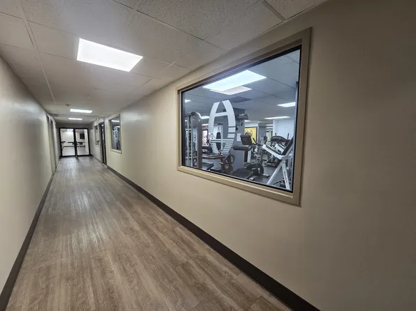 133 Harmon Cove Tower image 22 of 40