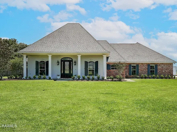 5126 Main Highway Hwy, Saint Martinville, LA 70582