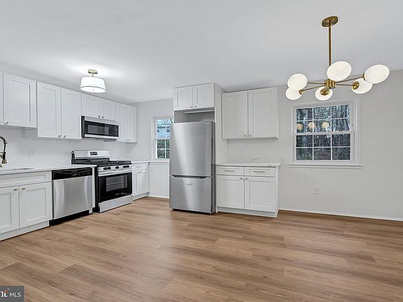 2nd image of 14766 Barksdale St