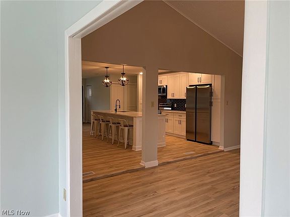 4th image of 6174 Cumberland Ct