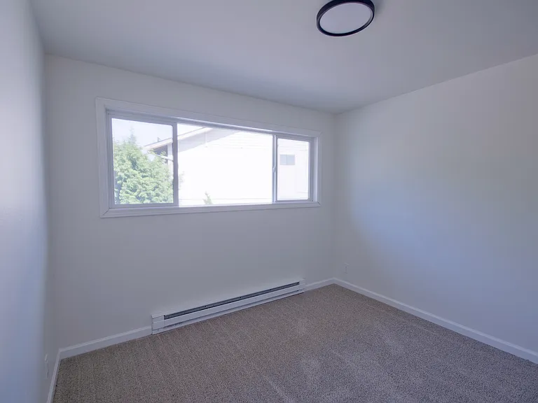 9911 NE 119th Ct — Photo 8