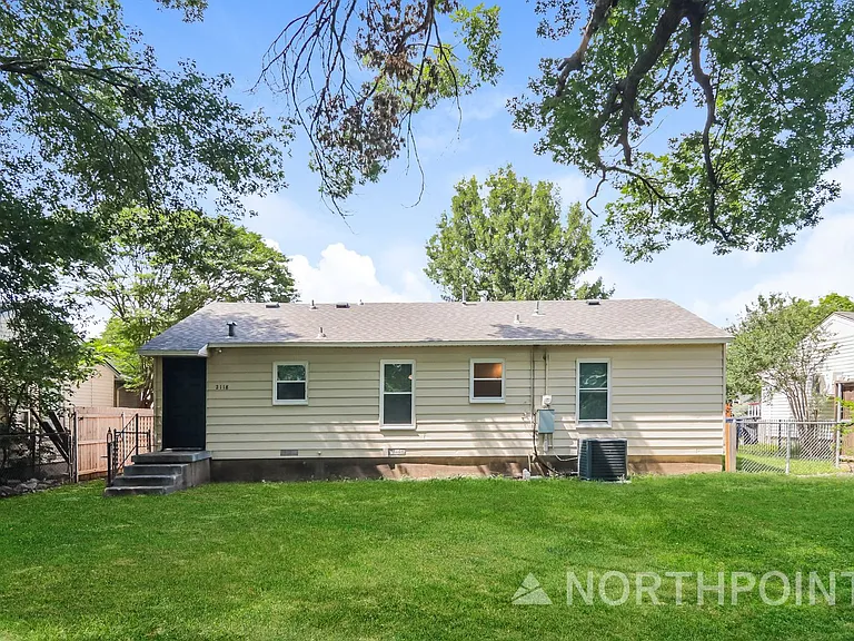 2118 Norwood Dr — Photo 15