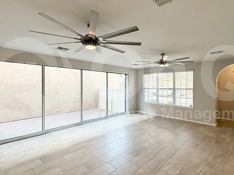 3747 E Hans Dr — Photo 6