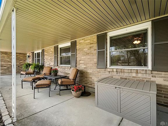 4th image of 243 N Danern Dr