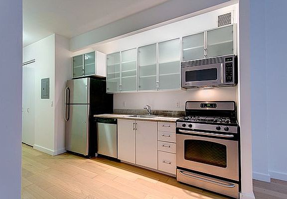 3rd image of 37 Wall St APT 5K