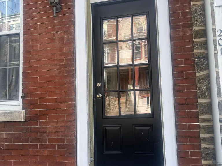 203 Green Ln #2F — Photo 4