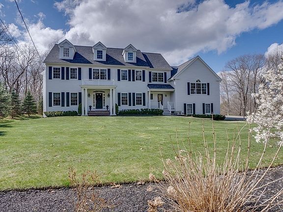 2nd image of 410 Great Pond Rd