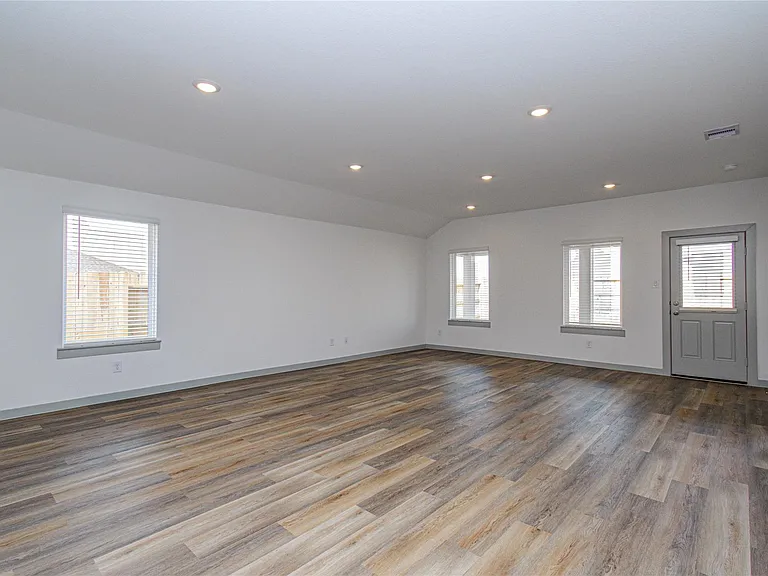 13922 Bay Crst — Photo 24