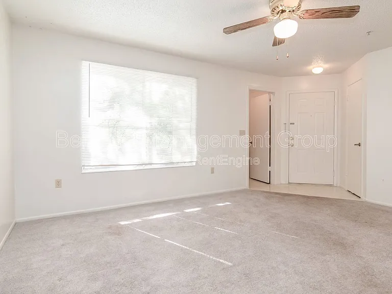 642 Dory Ln #203 — Photo 4