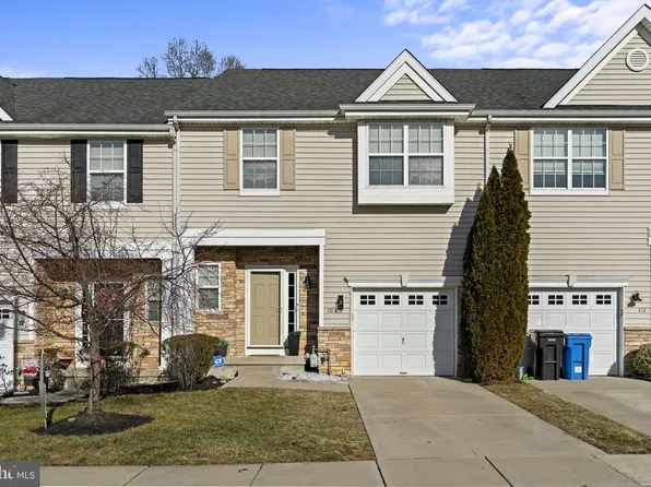 103 Oakridge Dr, Mount Royal, NJ 08061