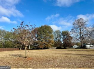 110 Dora Ln, Byron, GA 31008