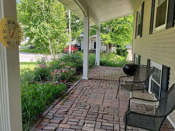 4th image of 1800 Briarwood Ln