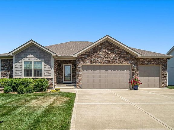 2nd image of 18415 Rock Creek Dr