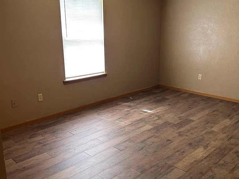 Bedroom #1