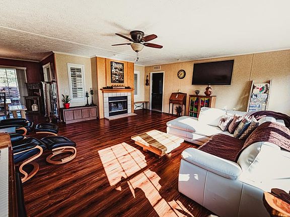 4th image of 10906 E Arrowhead Dr