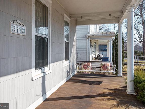 Front Porch to Take in the views
