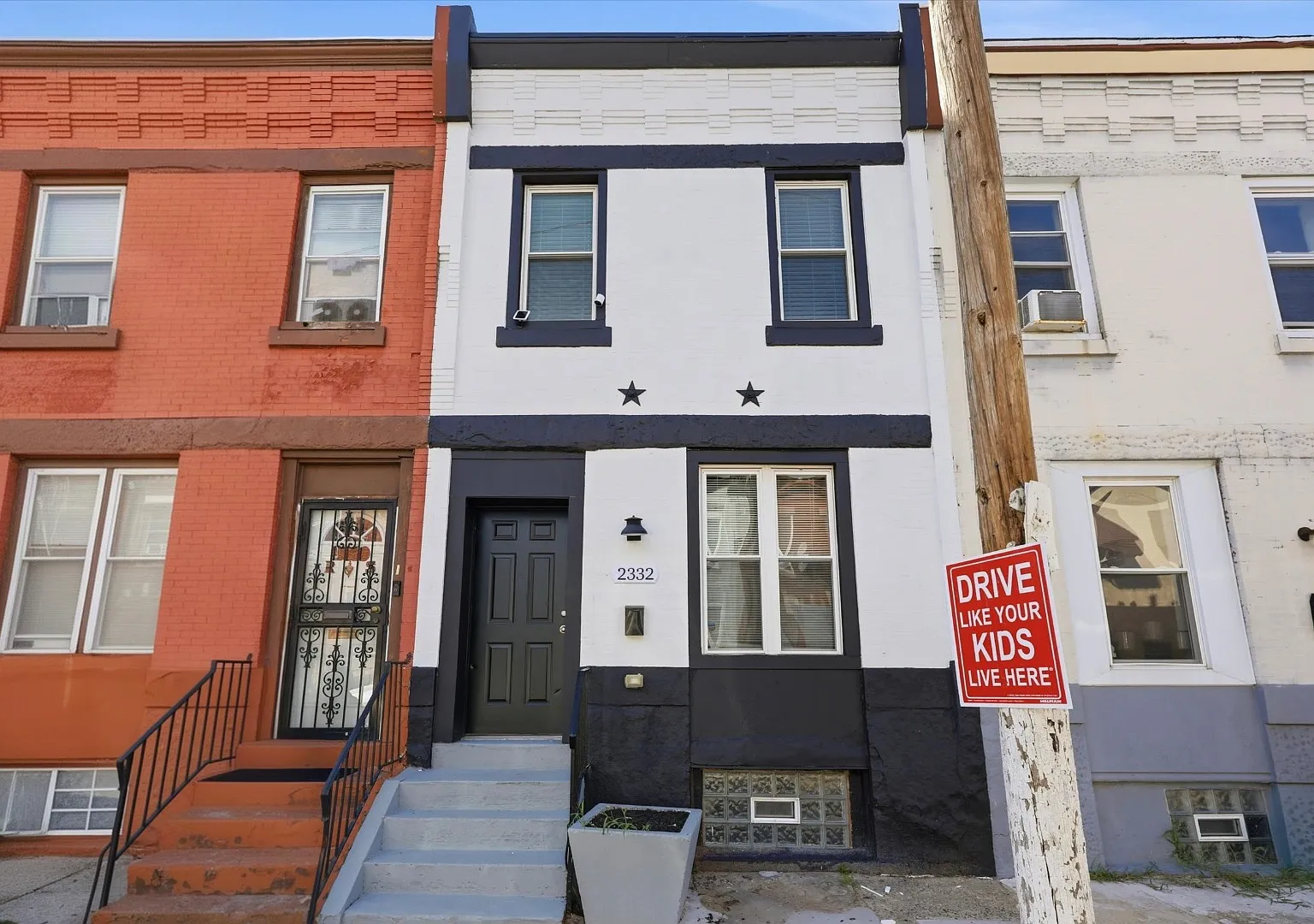 2332 N Woodstock St - 2332 N Woodstock St, Philadelphia, PA 19132 UNIT 1 — Photo 3