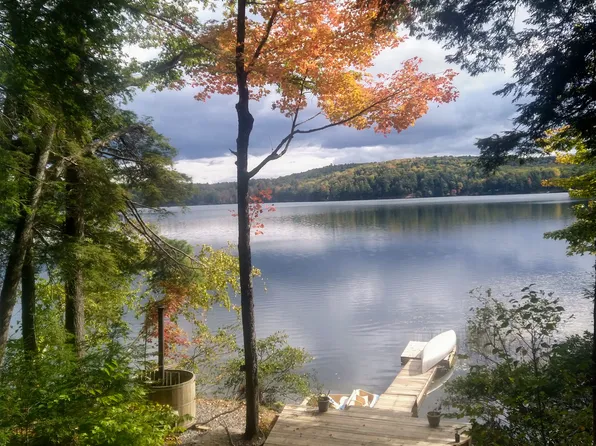 1975 Perch Pond Rd, Benson, VT 05743