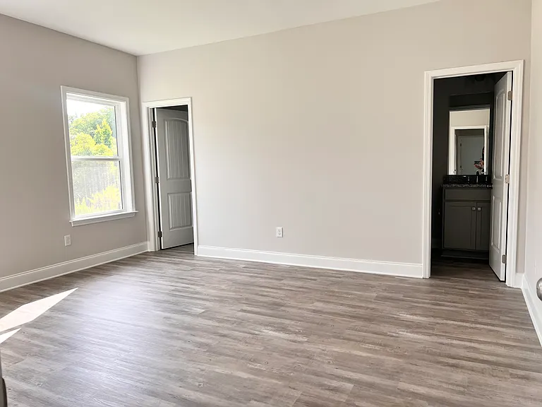 8024 Climbing Ivy Ct — Photo 13