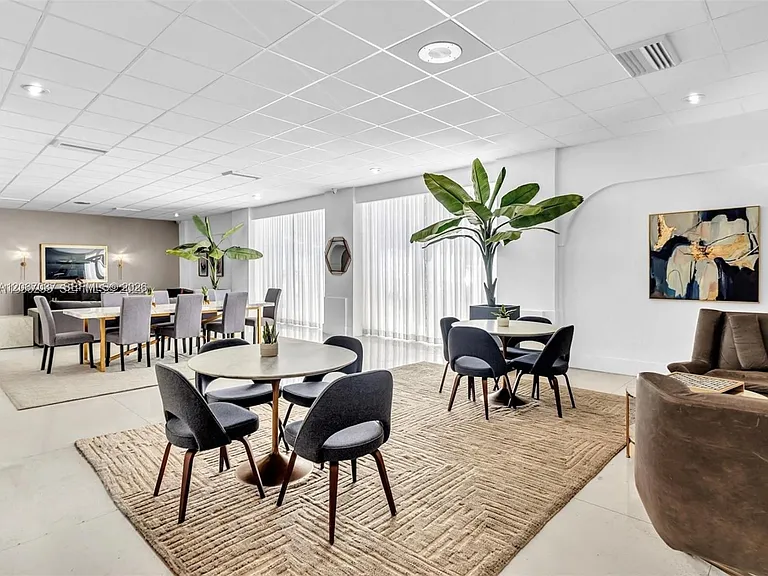 3140 S Ocean Dr #206 — Photo 36